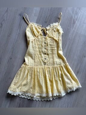 Stella Laguna Beach Yellow Lace-Trim Mini Dress